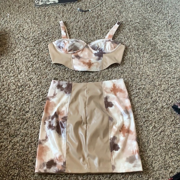 SHEIN Dresses & Skirts - Pleather neutral tie-dye crop top skirt set.